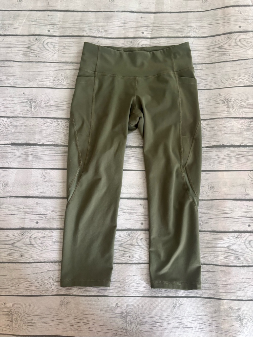 Old Navy Olive Green Capri Leggings